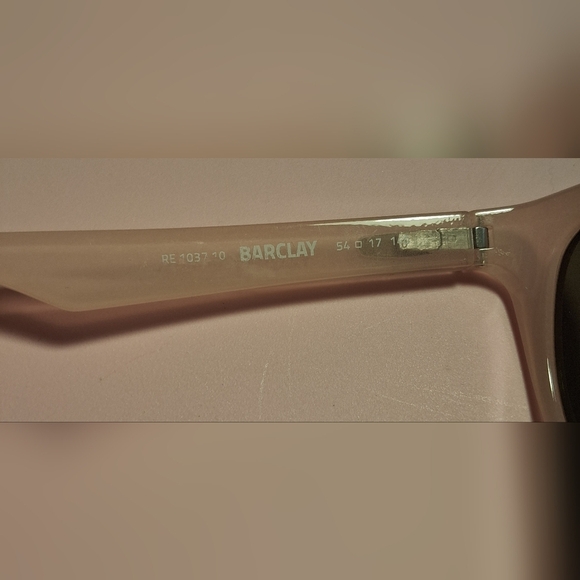 EUC Revo Barclay RE1037 Glossy Lt Pink Cat Eye Casual Sunglass Sunnies Glasses